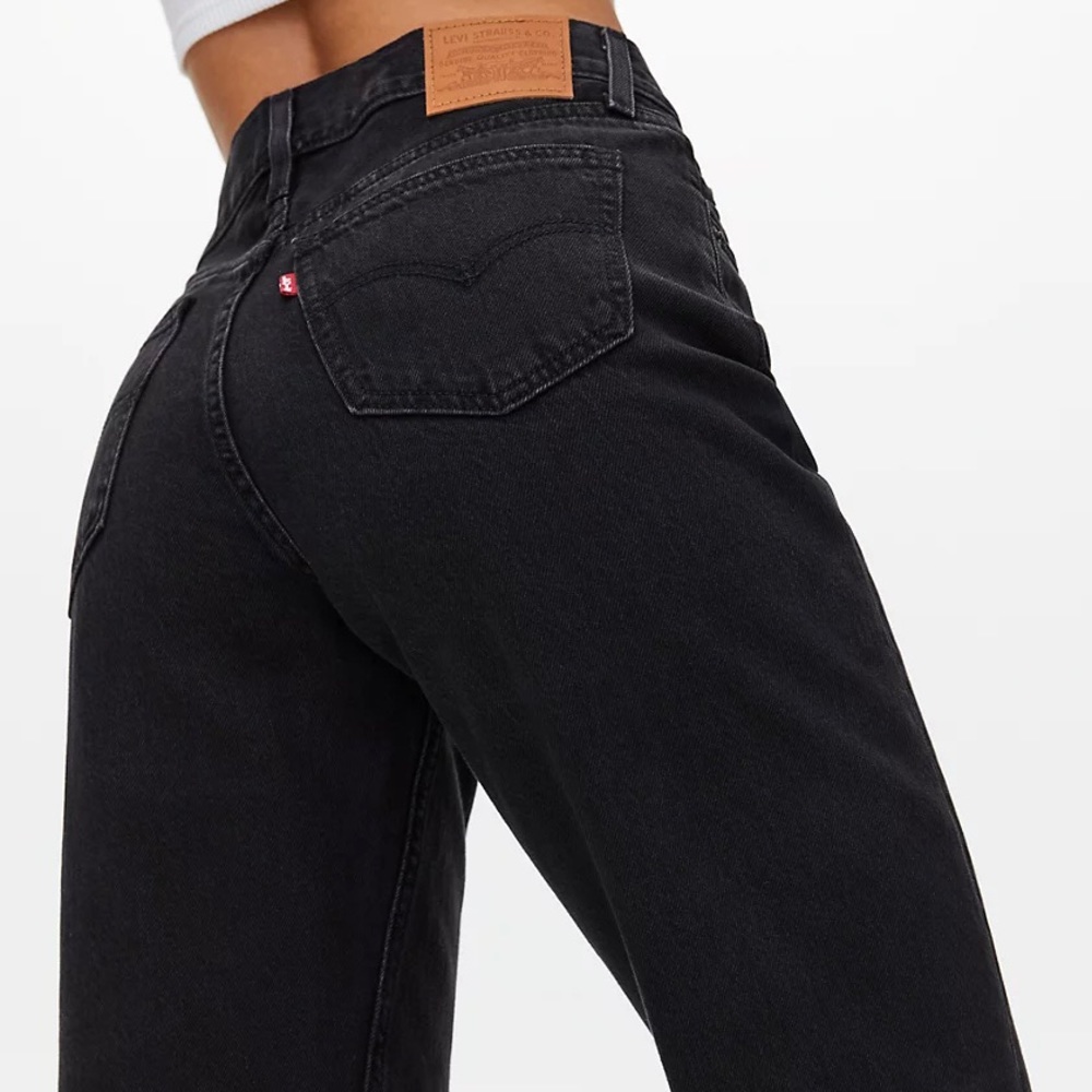 Levi’s Loose Straight Jean